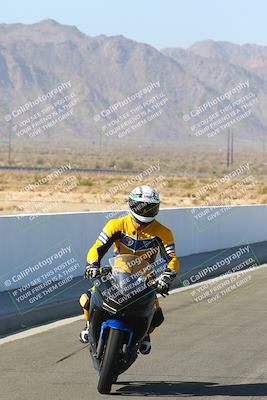 media/Apr-10-2022-SoCal Trackdays (Sun) [[f104b12566]]/Around the Pits/